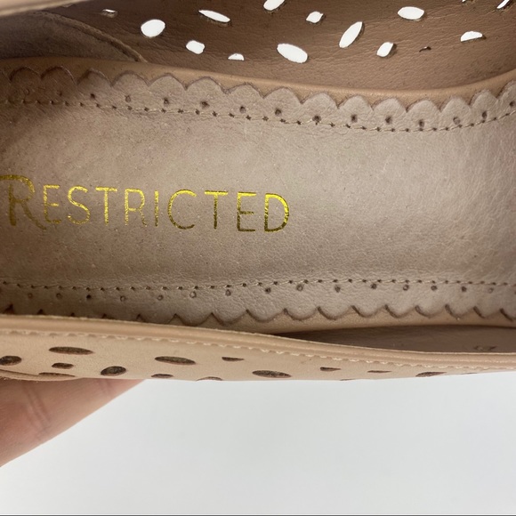 Restricted 3 in heels. Nude/blush-is color SZ 7.5 - Picture 3 of 4